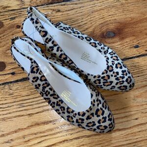 Leopard slingbacks never worn size 7.5w